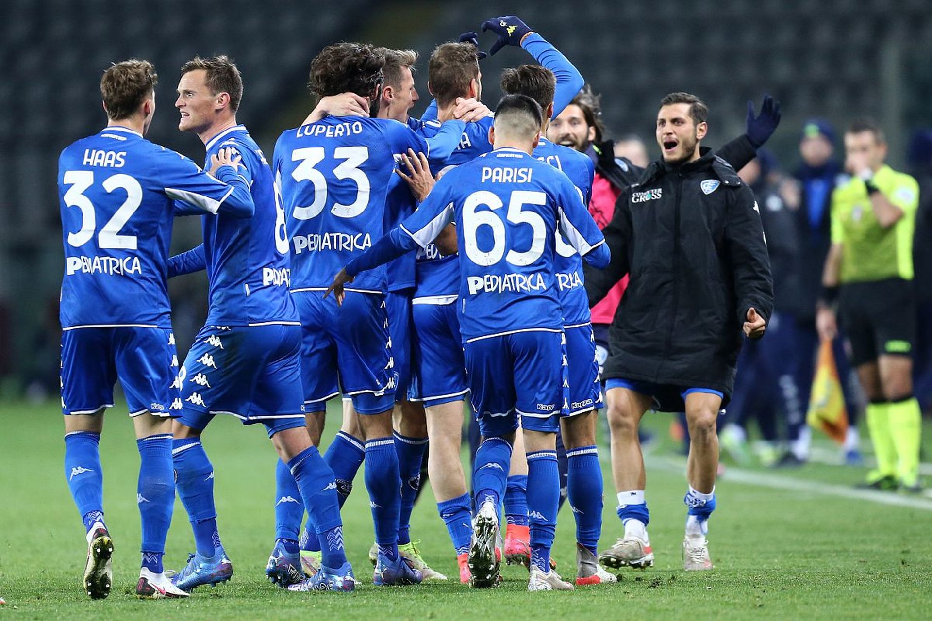 助力中国足 助力中国足